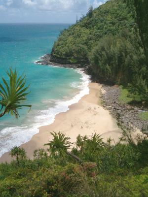 Hanakapiai Beach from the south, tempting but deadly Hanakapiai Beach from the south, tempting but deadly